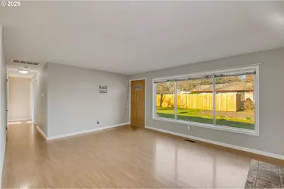 4923 SE 113th Ave, Portland, OR 97266 - Photo 9