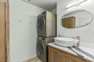 27862 Green Oaks Dr, Eugene, OR 97402 - Photo 29