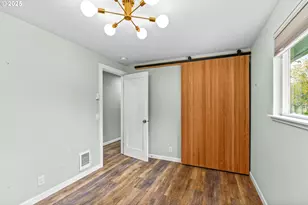 27862 Green Oaks Dr, Eugene, OR 97402 - Photo 11