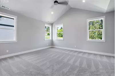 6028 SW 18th Dr, Portland, OR 97239 - Photo 11