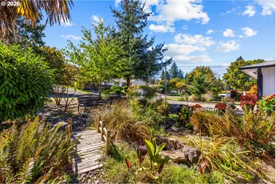 1319 Hemlock St NW, Salem, OR 97304 - Photo 39