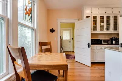 1888 Lincoln St, Eugene, OR 97401 - Photo 5