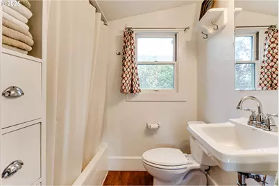 1888 Lincoln St, Eugene, OR 97401 - Photo 17