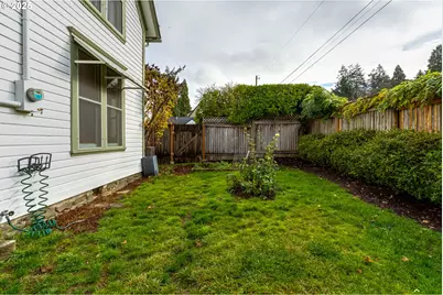 1888 Lincoln St, Eugene, OR 97401 - Photo 31