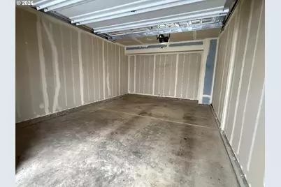 590 NW Lost Springs Ter #403, Portland, OR 97229 - Photo 25