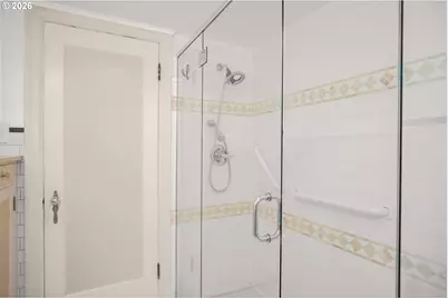 337 NE 28th Ave, Hillsboro, OR 97124 - Photo 3