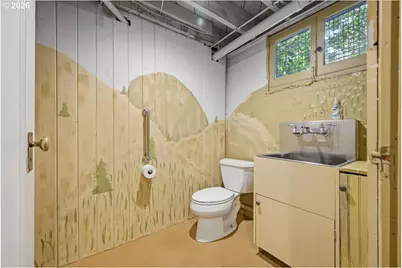 2233 SW 21st Ave, Portland, OR 97201 - Photo 37