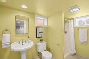 2122 SE Ellis St, Portland, OR 97202 - Photo 17