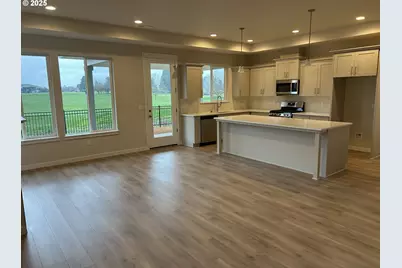 704 Magnolia Ave #43, Woodburn, OR 97071 - Photo 7