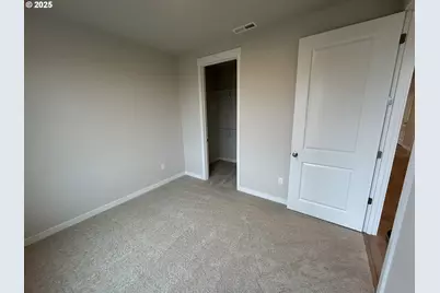 704 Magnolia Ave #43, Woodburn, OR 97071 - Photo 3