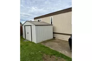 2400 SE Stratus Ave, McMinnville, OR 97128 - Photo 25