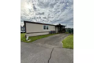 2400 SE Stratus Ave, McMinnville, OR 97128 - Photo 27