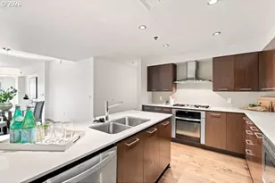 1310 NW Naito Parkway, Portland, OR 97209 - Photo 9