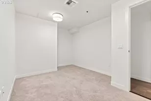 1310 NW Naito Parkway, Portland, OR 97209 - Photo 23