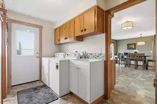 7762 45th Pl, Salem, OR 97305 - Photo 25