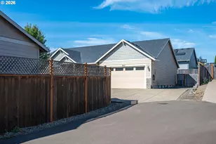 467 E Johnson St, Carlton, OR 97111 - Photo 3