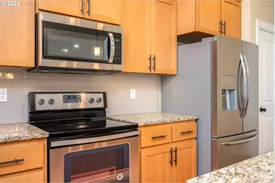 467 E Johnson St, Carlton, OR 97111 - Photo 9