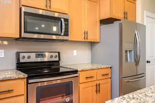 467 E Johnson St, Carlton, OR 97111 - Photo 9