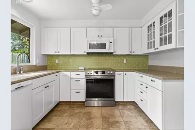 13680 SW Berea Dr, Tigard, OR 97223 - Photo 3