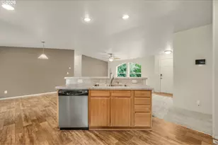 8619 NE 20th St, Vancouver, WA 98664 - Photo 9