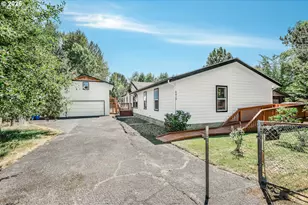 8619 NE 20th St, Vancouver, WA 98664 - Photo 3