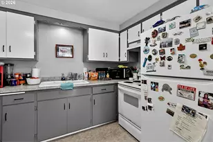 945 Madison St, Eugene, OR 97402 - Photo 15