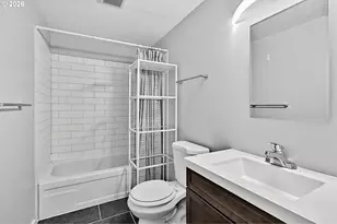 945 Madison St, Eugene, OR 97402 - Photo 11