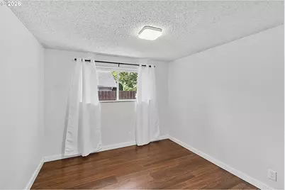 945 Madison St, Eugene, OR 97402 - Photo 7