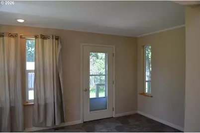 137008 Main St, Crescent, OR 97733 - Photo 9