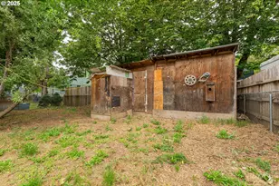 206 NE Laurel Ave, Myrtle Creek, OR 97457 - Photo 21