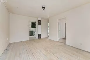 206 NE Laurel Ave, Myrtle Creek, OR 97457 - Photo 5