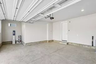 8254 SE Orion Ln, Hillsboro, OR 97123 - Photo 35