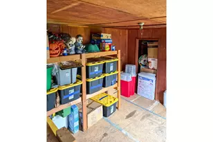 575 W Center St, Roseburg, OR 97471 - Photo 31