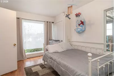 575 W Center St, Roseburg, OR 97471 - Photo 23