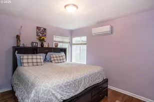 575 W Center St, Roseburg, OR 97471 - Photo 15