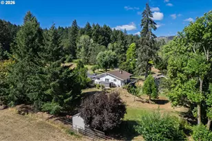604 Woodruff Rd, Roseburg, OR 97471 - Photo 3
