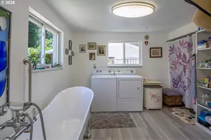 604 Woodruff Rd, Roseburg, OR 97471 - Photo 17