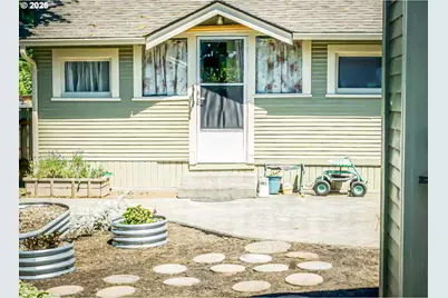 377 N Dean St, Coquille, OR 97423 - Photo 35