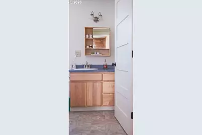 377 N Dean St, Coquille, OR 97423 - Photo 29
