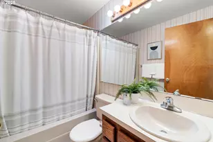 8250 SW 165th Ave, Beaverton, OR 97007 - Photo 17