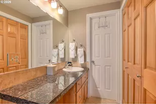 17636 Tennis Village Ct, Sunriver, OR 97707 - Photo 13