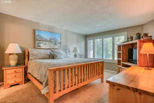 17636 Tennis Village Ct, Sunriver, OR 97707 - Photo 21