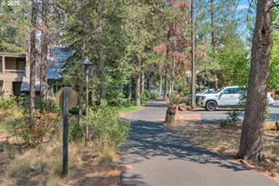 17636 Tennis Village Ct, Sunriver, OR 97707 - Photo 29