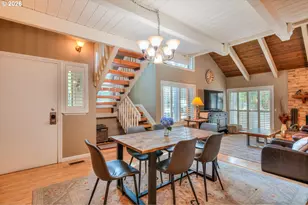 17636 Tennis Village Ct, Sunriver, OR 97707 - Photo 5