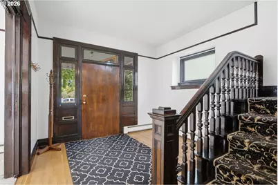 2003 NE Halsey St, Portland, OR 97232 - Photo 7