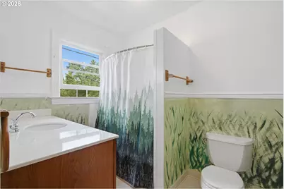 2003 NE Halsey St, Portland, OR 97232 - Photo 31