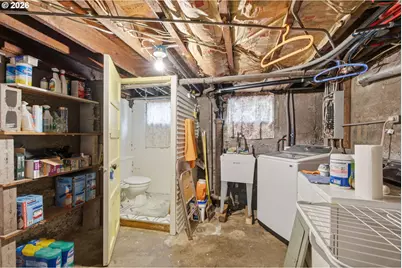 2003 NE Halsey St, Portland, OR 97232 - Photo 35