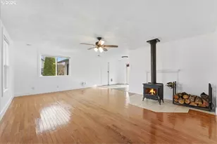 369 S 16th Ave, Cornelius, OR 97113 - Photo 13