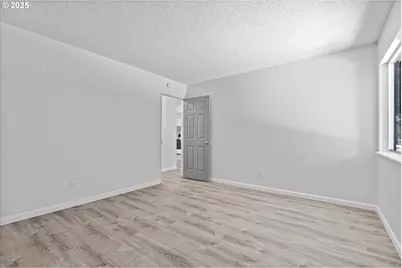 13116 SE Powell Blvd, Portland, OR 97236 - Photo 5