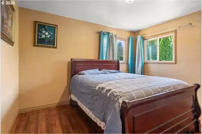 940 Johnson St, Woodburn, OR 97071 - Photo 17